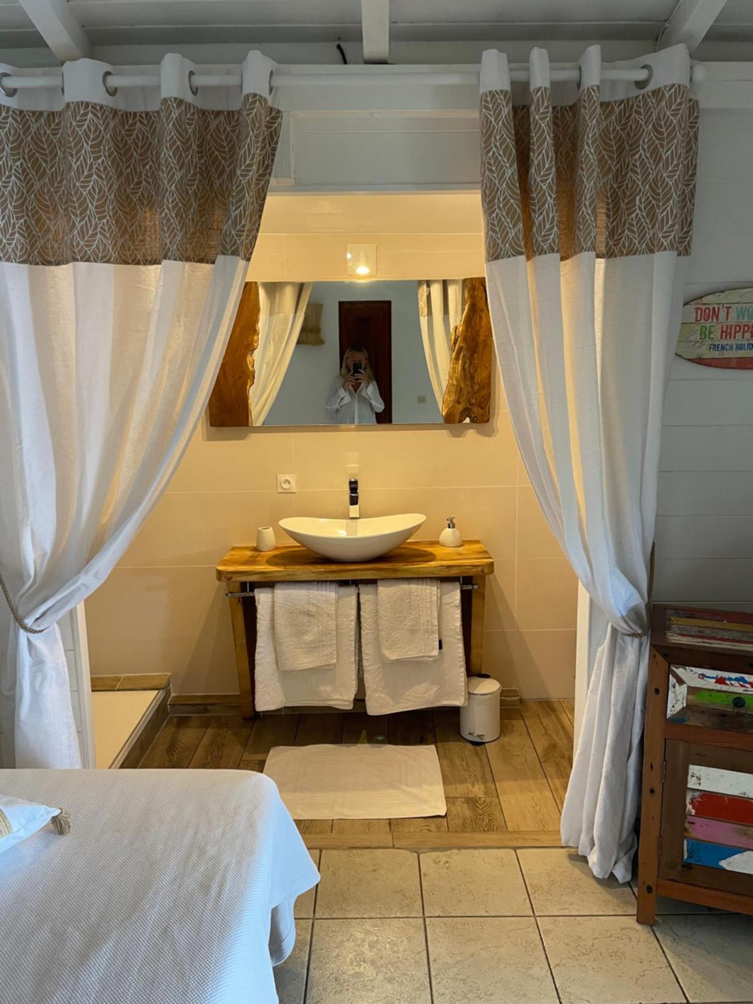 Villa Pelican Lodge Deshaies Extérieur photo